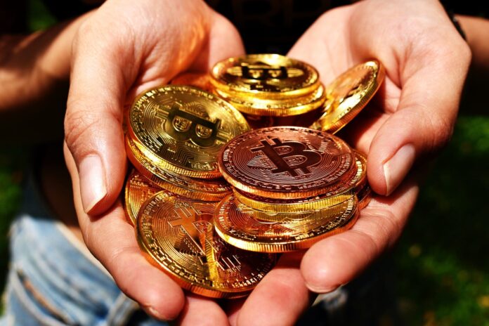 Bitcoin koers schiet omhoog naar de 11.000 dollar